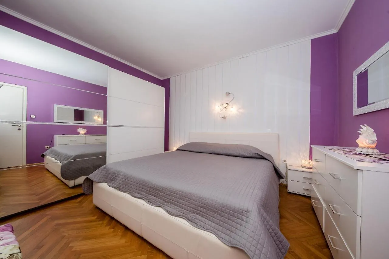 Apartments Davorka Kampor 0*,  Croatia