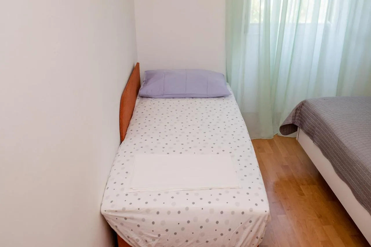 Apartments Davorka Kampor Croatia