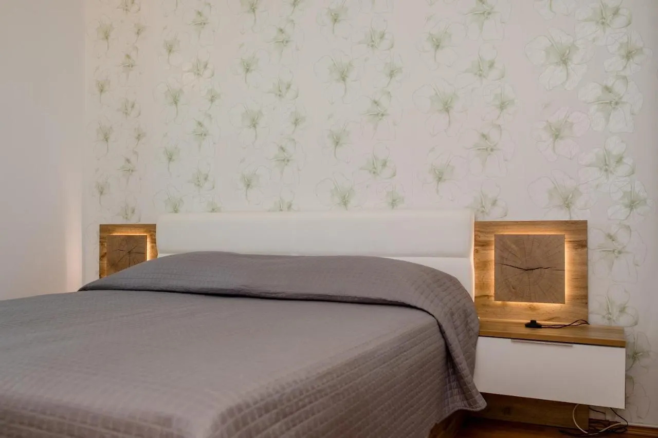 Apartments Davorka Kampor Croatia