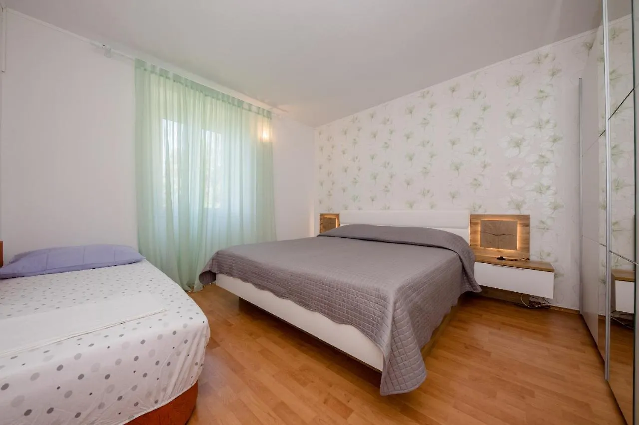 Apartments Davorka Kampor