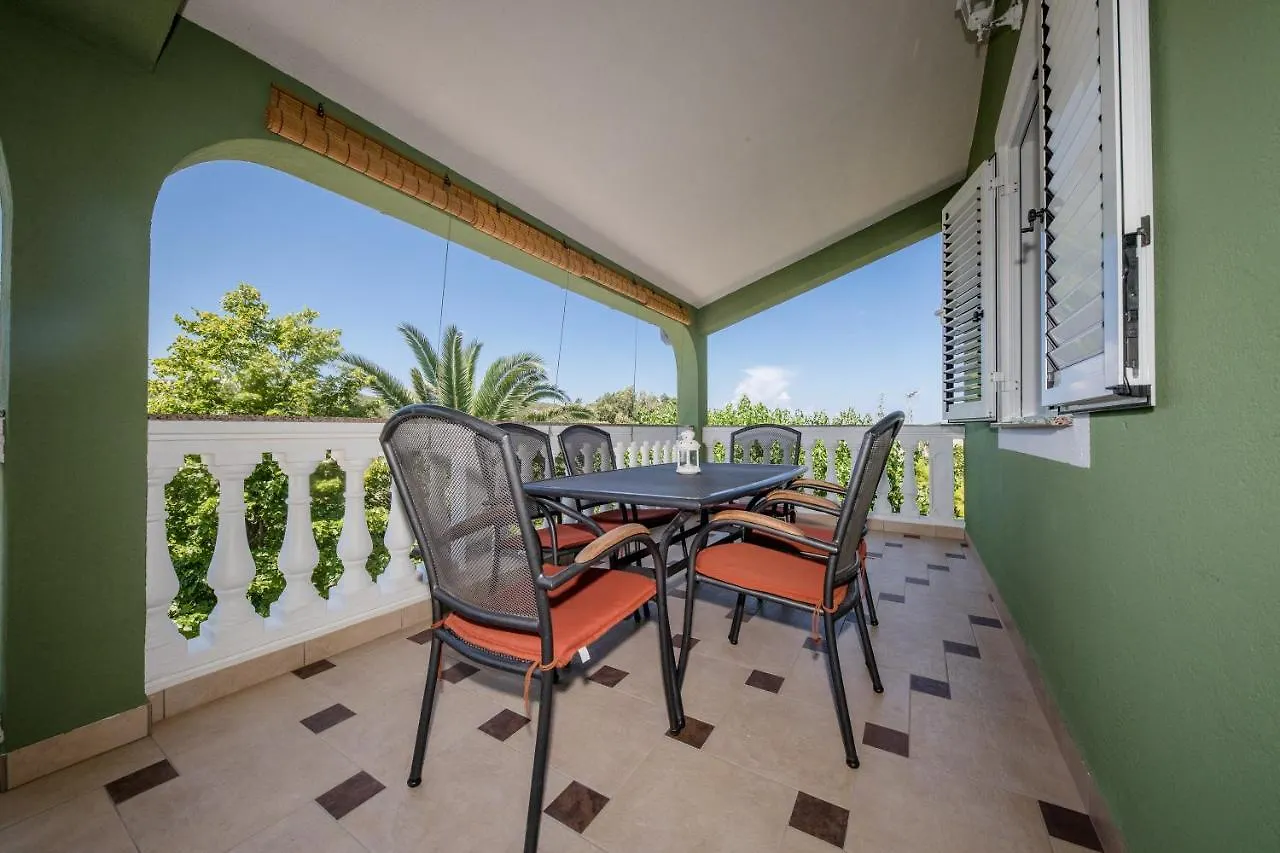 Apartments Davorka Kampor 0*,  Croatia